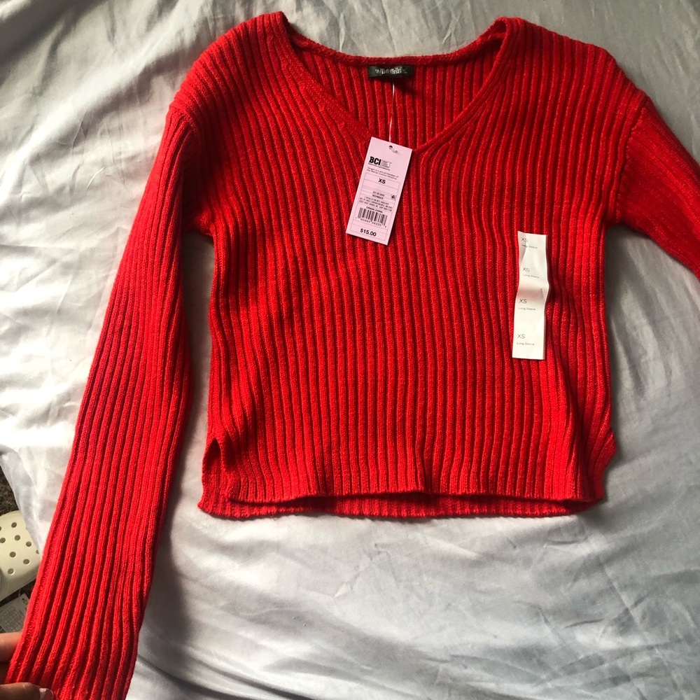 Red T-shirt long sleeve,